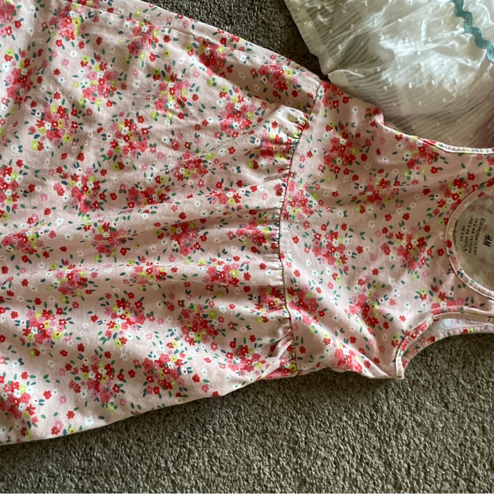 Size 4 girls dresses - Picture 2 of 7